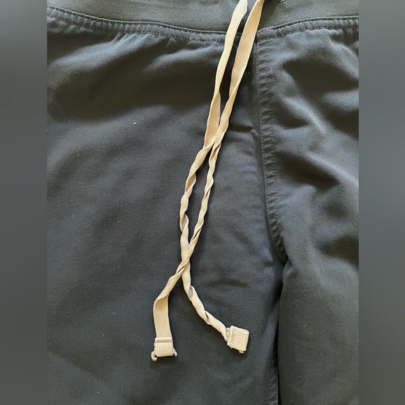 FIGS Scrub Set - Picture 3 of 3